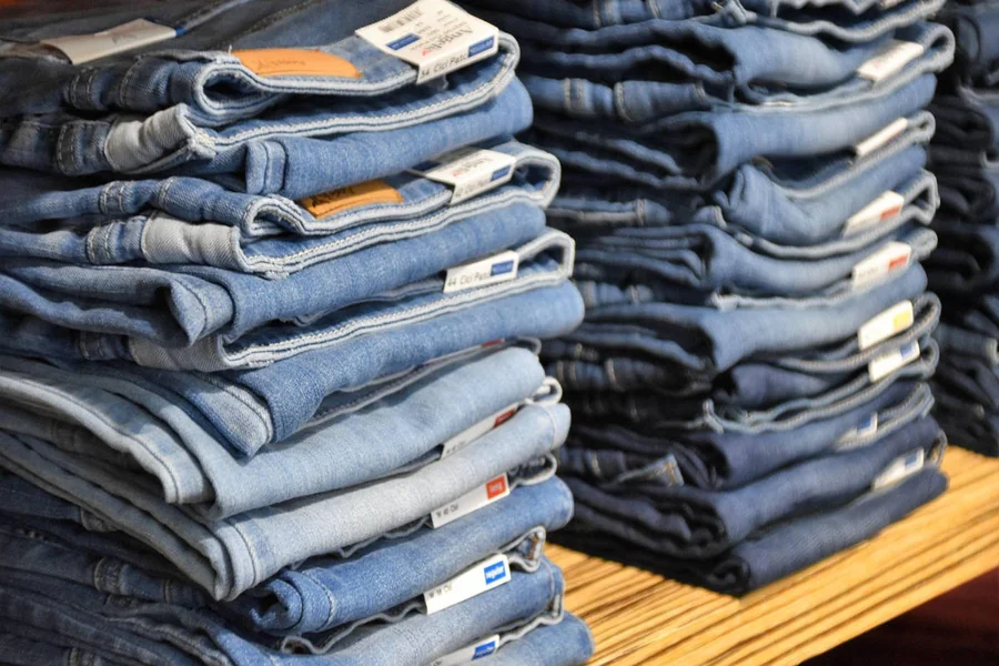 Slim vs Skinny Jeans
