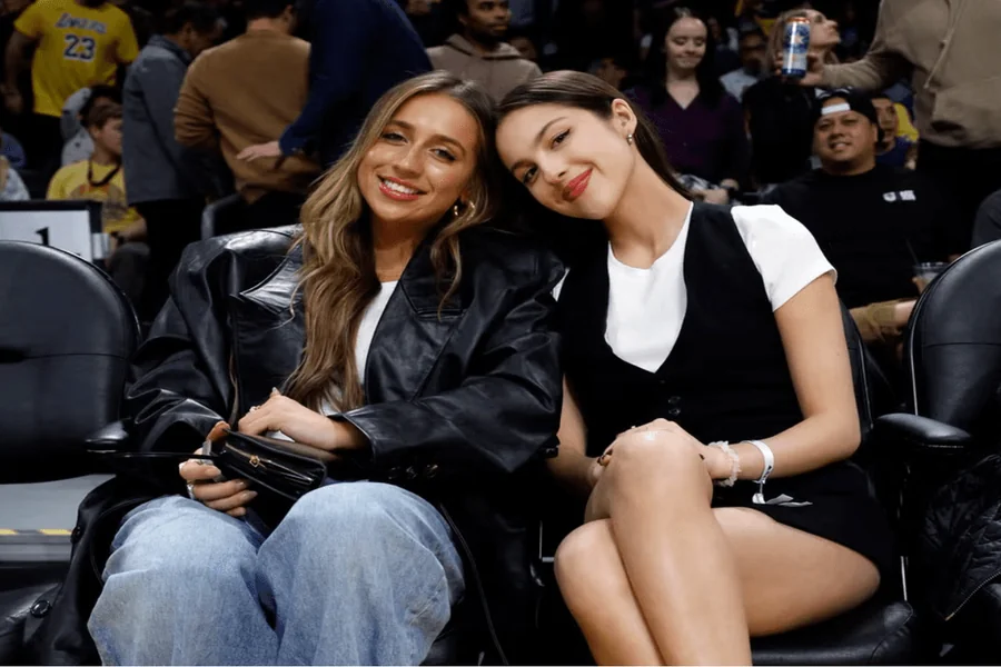 what to wear to a basketball game